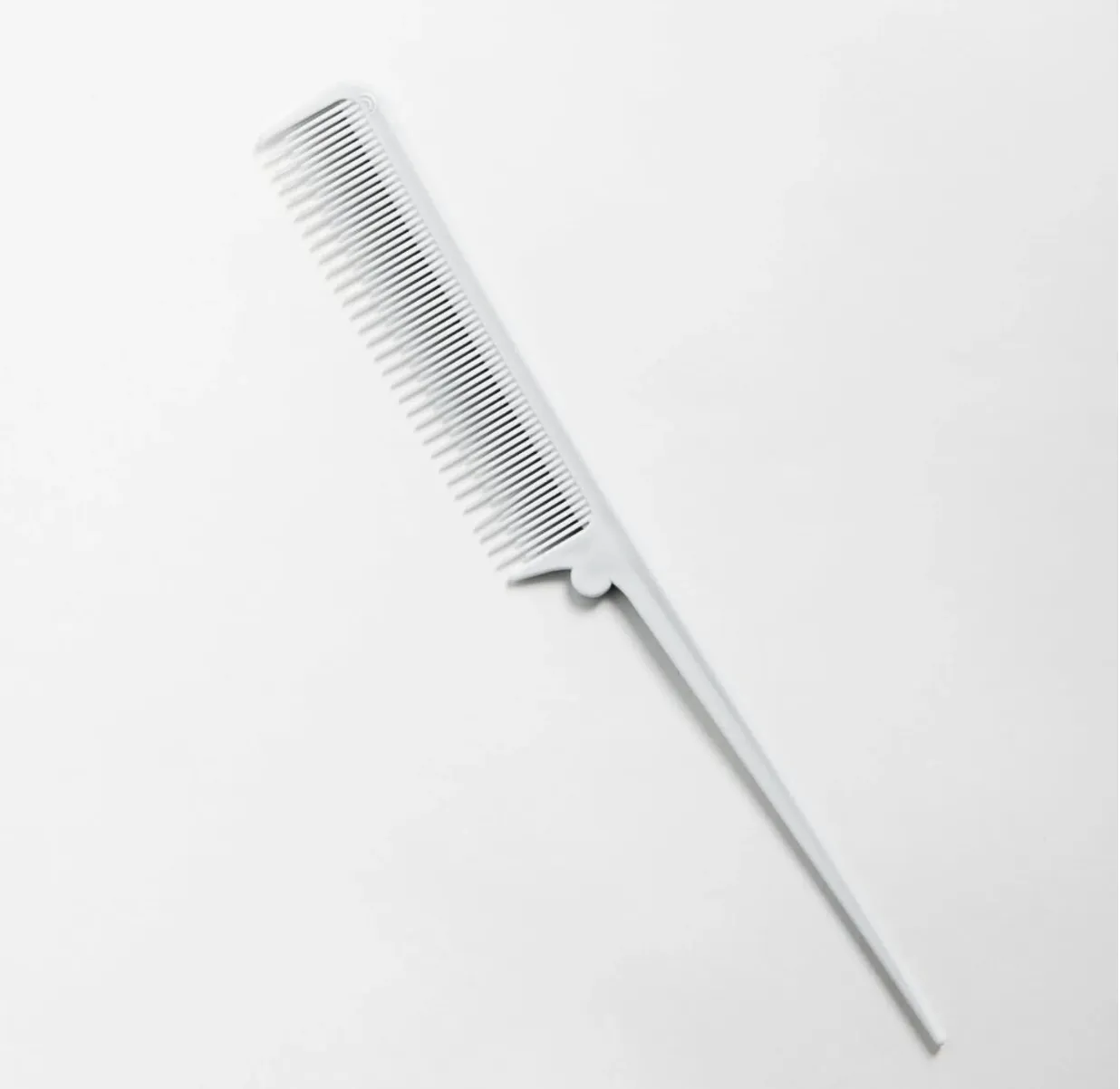 Hello Bleach Plastic Tail Comb