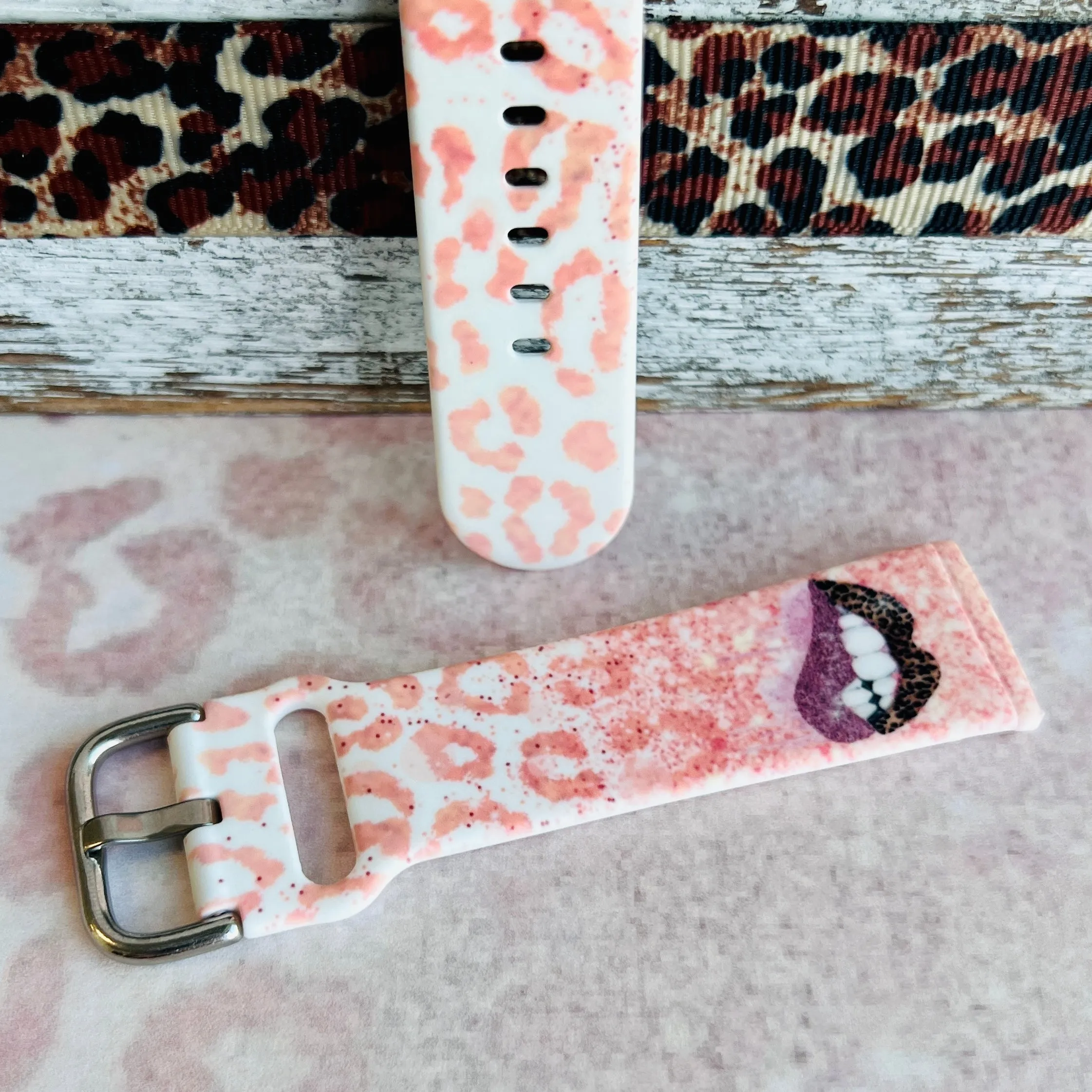Leopard Blush Kisses Print Silicone Band For Fitbit Versa 3/4/Sense