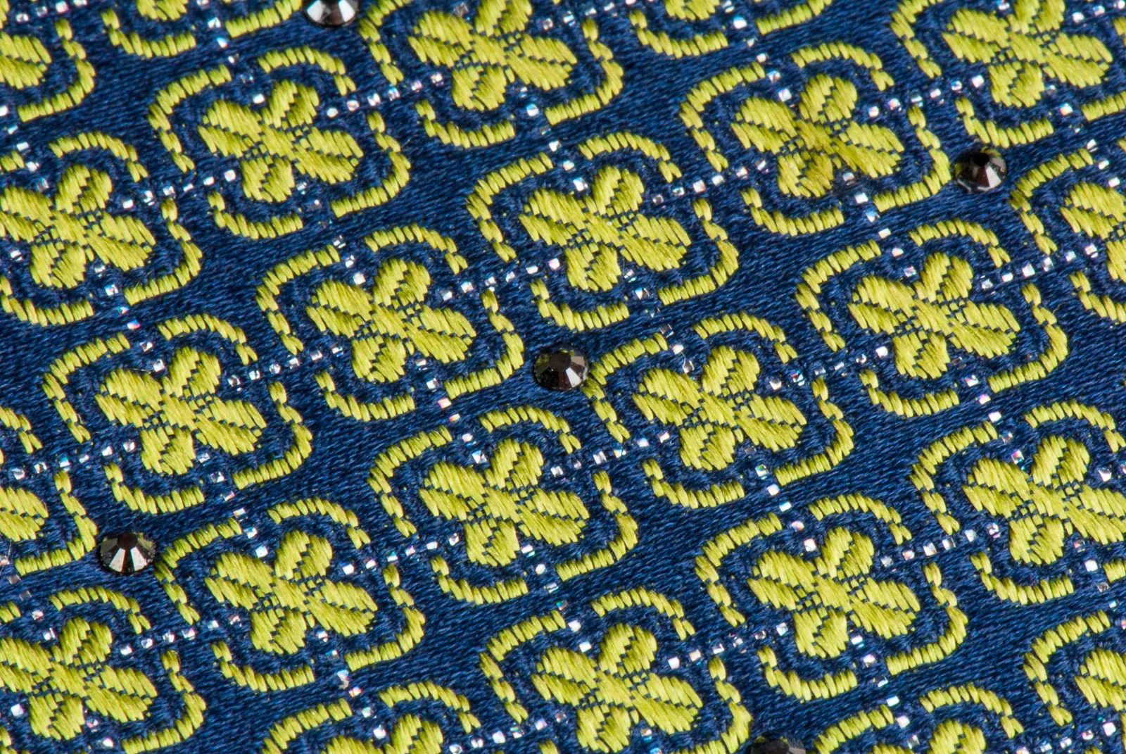 Renoma Neck Tie Green Quatrefoil On Dark Blue Silk With Dark Blue Rhinestones